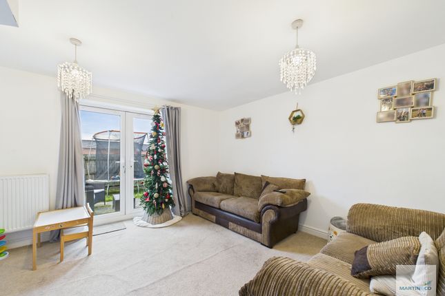 36, Bourne Drive, Nottingham photo 4