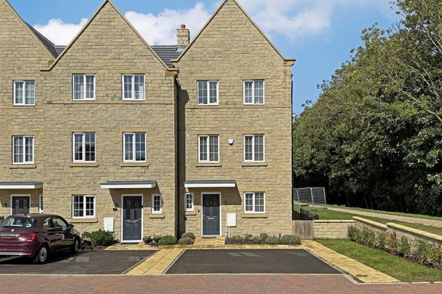 Sovereign Way, Stamford