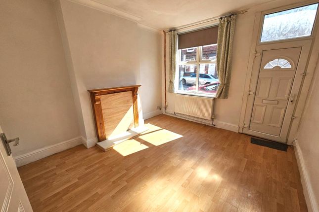 19, Worksop Road, Nottinghamshire photo 3