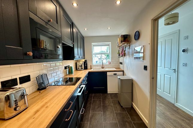 43 Jackson Meadow, Lympstone photo 4