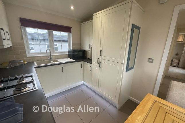 Dunton View, Lower Dunton Road, Brentwood photo 4