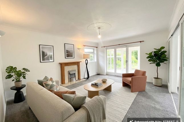 36 Victoria Way, Stafford photo 2