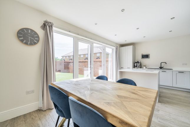 8, Hoplands Road, Canterbury photo 4