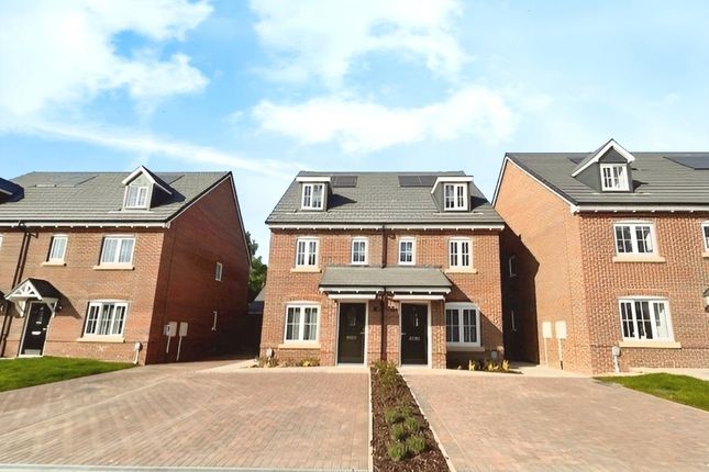 Thumbnail Semi-detached house to rent in Conduit Road, Bessacarr, Doncaster, South Yorkshire