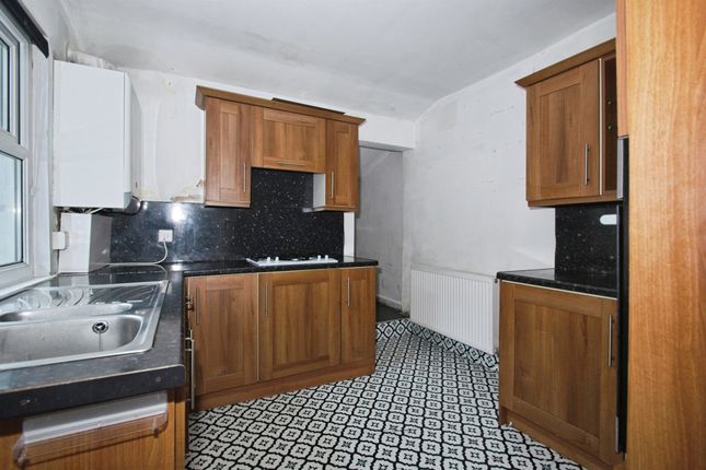 39, William Street, Pontypridd photo 3
