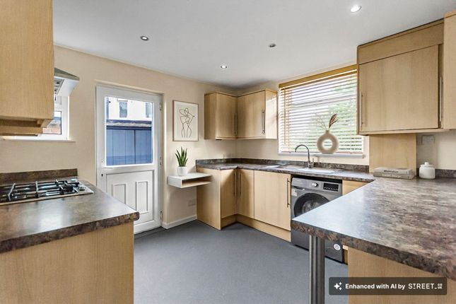 24 Lancaster Avenue, Bury photo 4