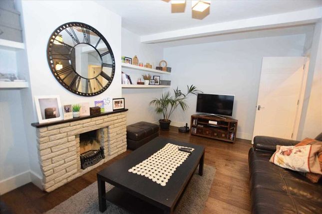 46, Merlin Crescent, Edgware photo 4