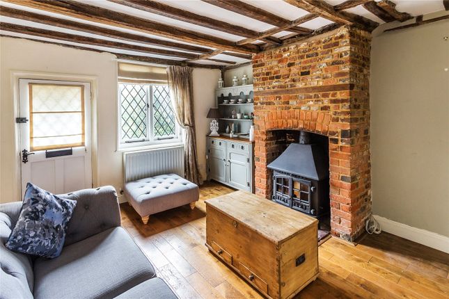 Old Bow Cottage, 5, London Road, Kent photo 2