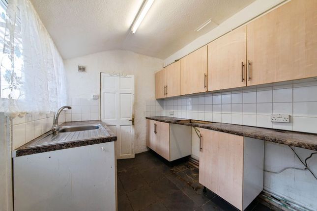 20, Bark Street, Cleethorpes photo 4