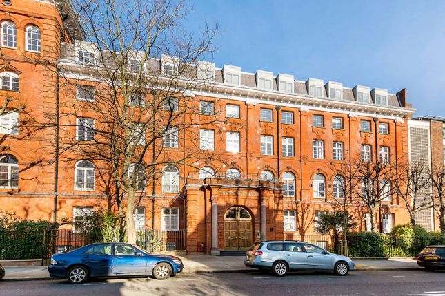 Flat for sale in Chepstow Villas, Notting Hill, London