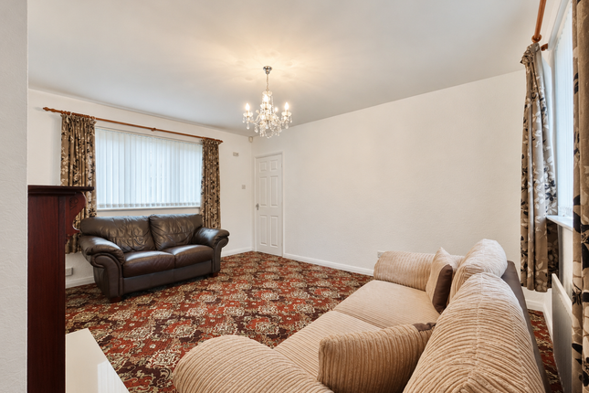 6, Browning Road, Huddersfield west yorkshire photo 3
