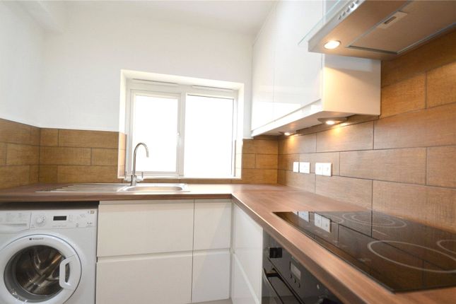 Flat 2, 9, Hastings Place, Croydon photo 3