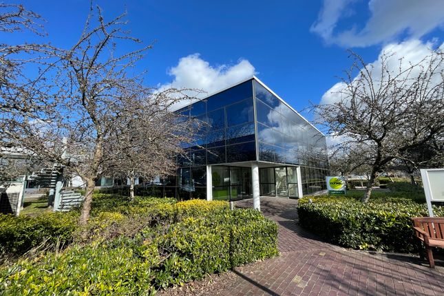 Thumbnail Office to let in First Floor Unit 3 Apple Walk, Kembrey Park, Swindon