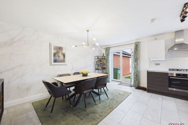 1 Signal Road, Dursley photo 4