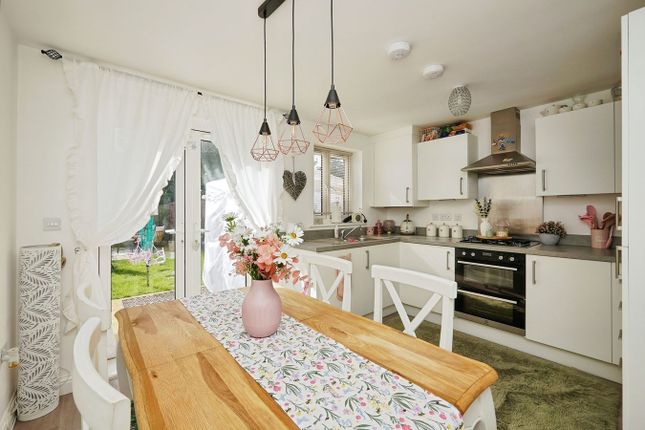 4, Hagger Drive, Hawkinge photo 4