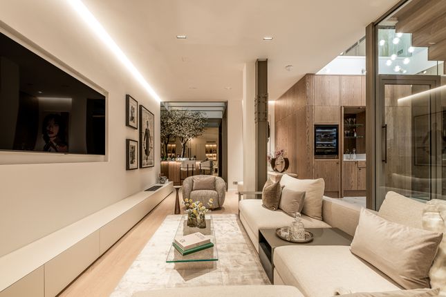 Mews house for sale in Grosvenor Crescent Mews Belgravia, London