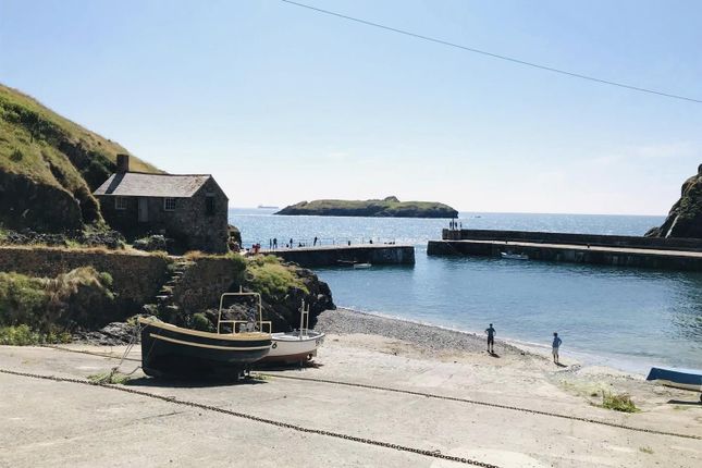 M02, FRANCHIS HOLIDAYS, HELSTON photo 2