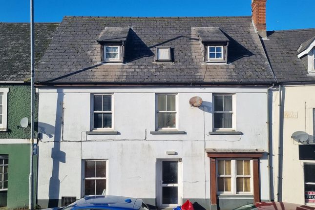 Thumbnail Flat to rent in Dew Street, Haverfordwest