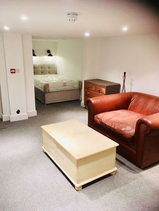 Thumbnail Shared accommodation to rent in Monks Road, Lincoln