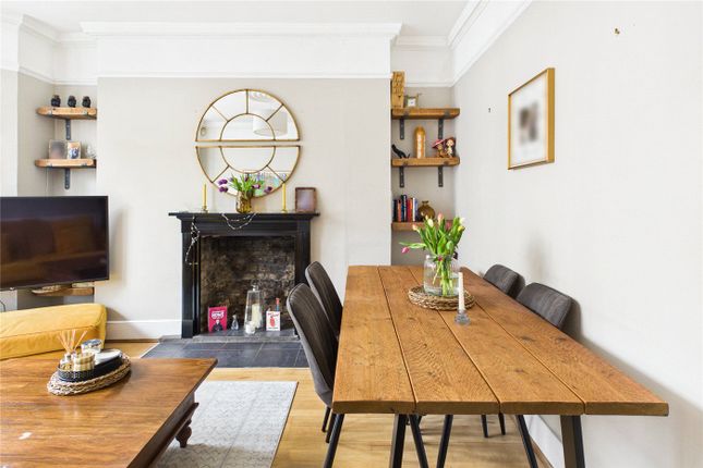 63a, Sandmere Road, London photo 4
