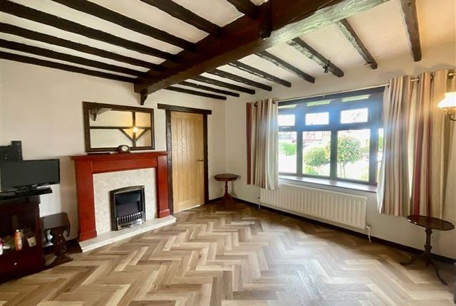 22, Barber Close Todwick, Sheffield photo 4