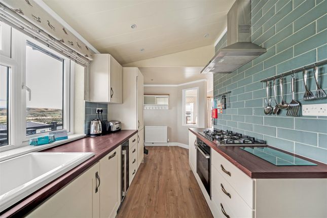 290a The Spinney, Swanage Bay View, Swanage photo 4