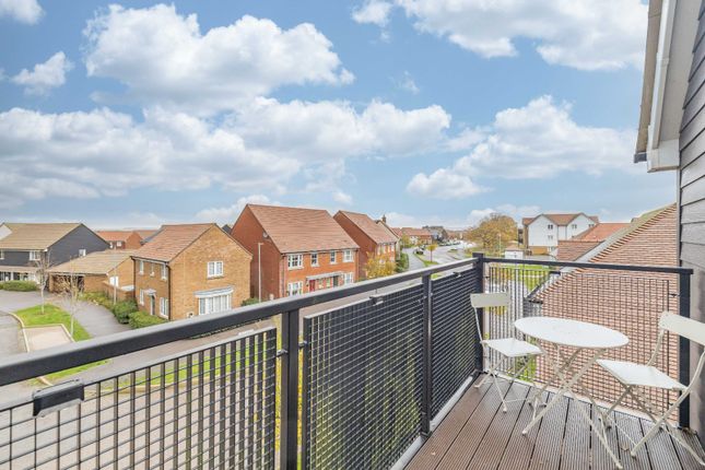 37, Swift Avenue, Ashford photo 2