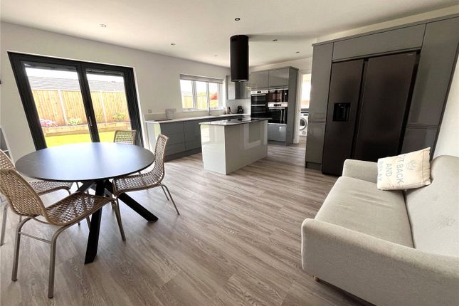 14, Webbs Drive, Pembrokeshire photo 2