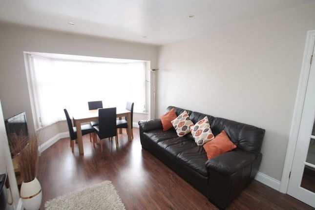 39, West Street, Wallsend photo 3