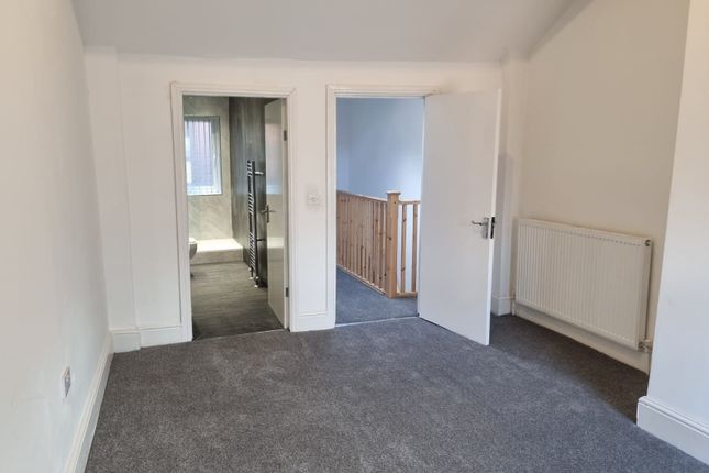 Terraced house to rent in Back Turner Street, Manchester
