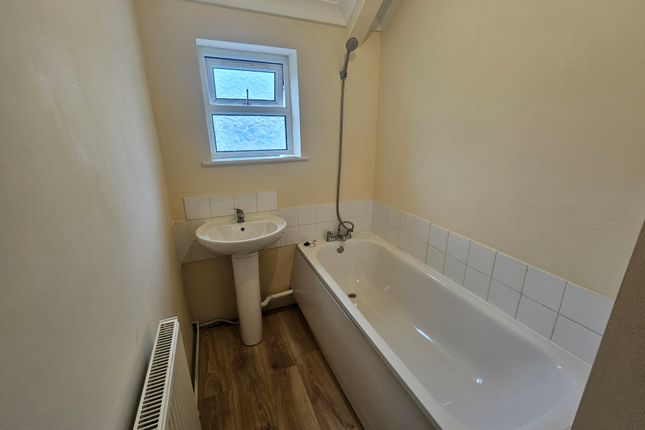 7-8, Woodfield Street, Swansea photo 5