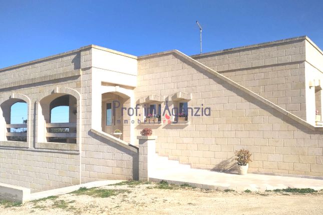 Villa for sale in Ss16, Carovigno, Brindisi, Puglia, Italy