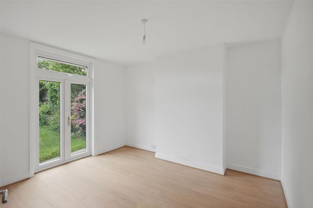 63, Summerfield Road, Chesterfield photo 4