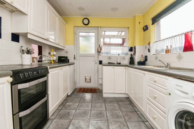 59, Barley Farm Road, Devon photo 3