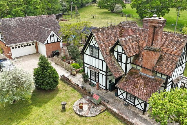 Mill House,, Mill Lane, Hampshire photo 3