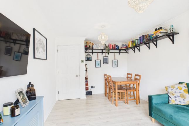 Flat 18, Dolphin Court,, Kingsmead Road, Buckinghamshire photo 4