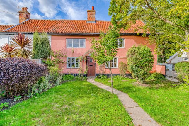 4-bed house on 2 New Street, Eye, £325,000
