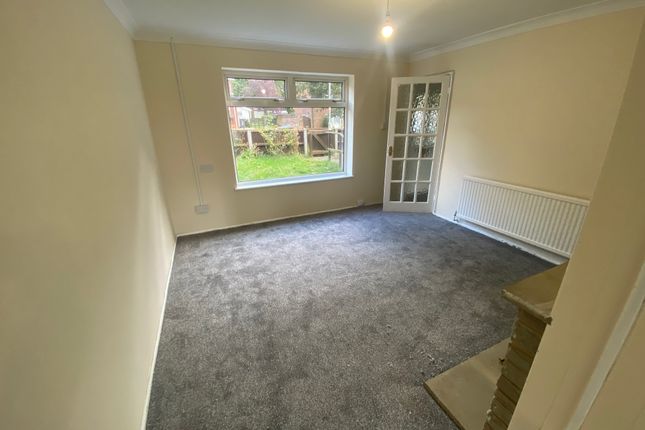 53, Stevenage photo 4