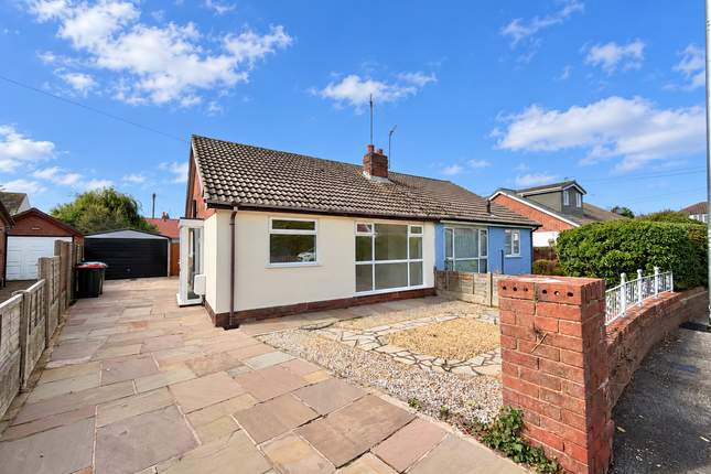 2-bed house on 31, Rossendale Avenue South, Thornton, £175,000