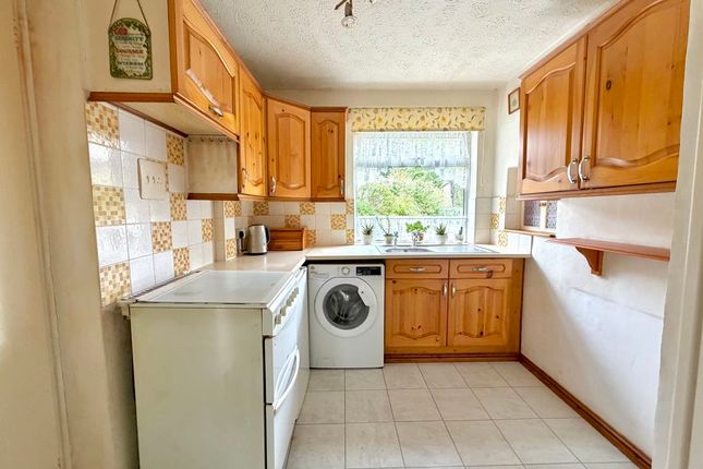 326, Poynters Road, Luton photo 2