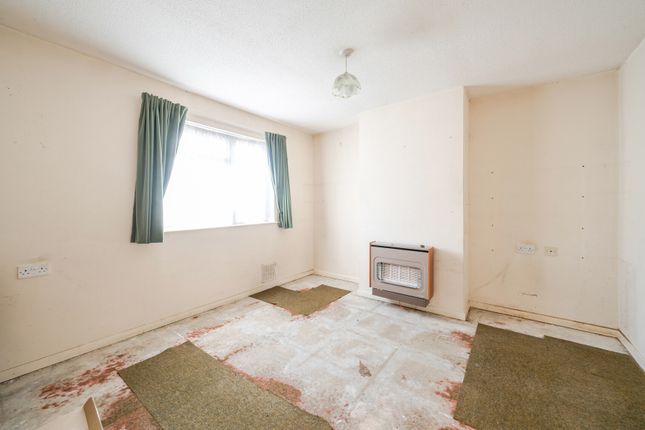 8, Blackbird Court, Gloucestershire photo 2