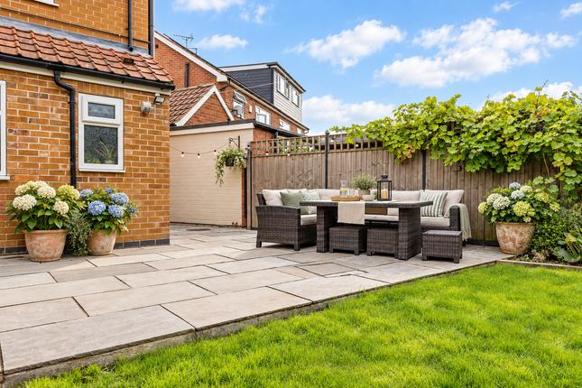 81, Langholme Drive, York photo 4