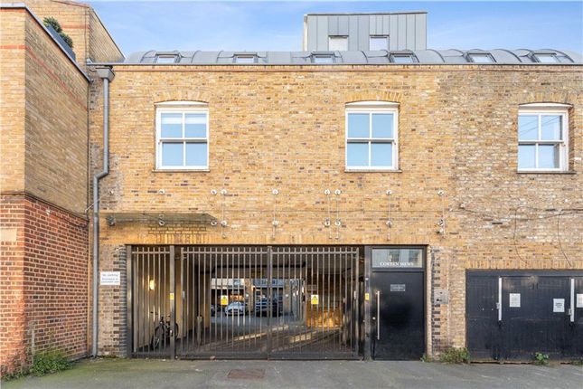 Flat for sale in Corben Mews, London
