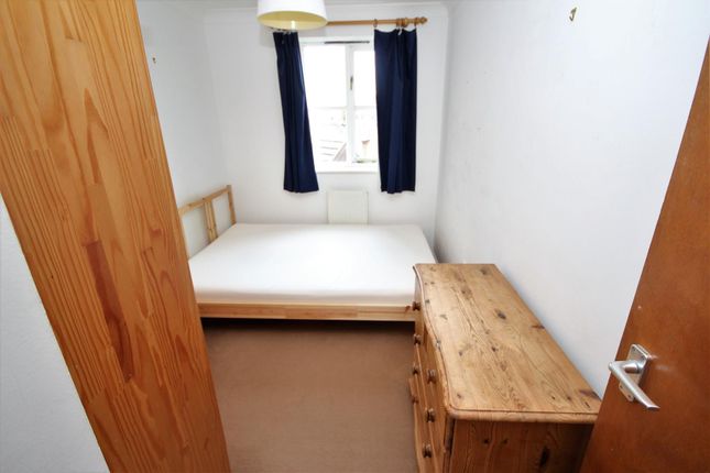 Flat to rent in Consul House, Tidworth Street, Bow