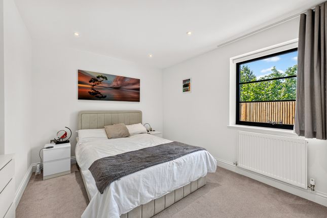 Flat 4, 9, Oak Hill Grove, Surbiton photo 5
