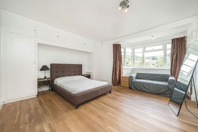 Flat 12, Welsby Court, Eaton Rise, London photo 4