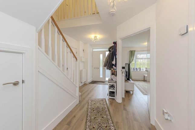 4 Sampson Bridgwood Close, Stoke-On-Trent photo 3