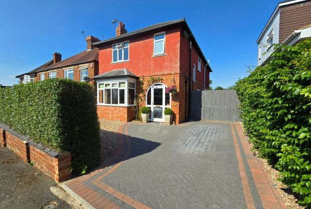 Thumbnail Detached house for sale in Kingsley Avenue, Daventry, Northamptonshire