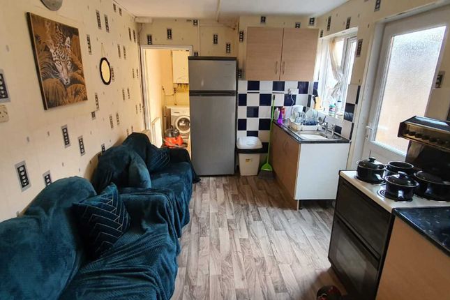 Room to rent in Newton Road, Sparkhill, Birmingham