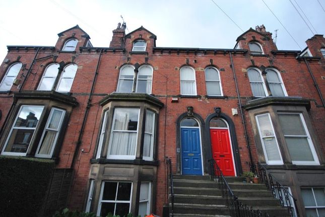 Charming Red-Brick Terraced Property With Bay Wind...